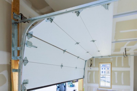 Quels critères considérer avant l'installation d'une porte de garage ?